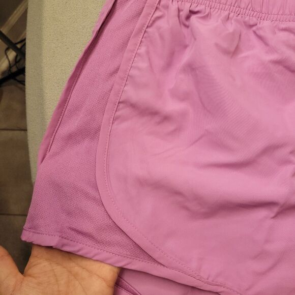 NWT Alive Magnetics Athletic Shorts Size Large - Picture 2 of 5